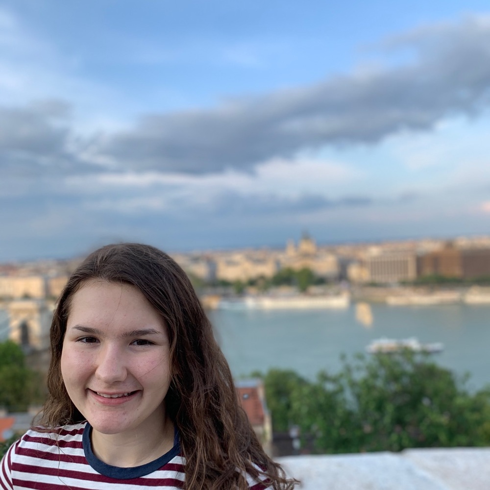 Meet your Posher, Rebecca